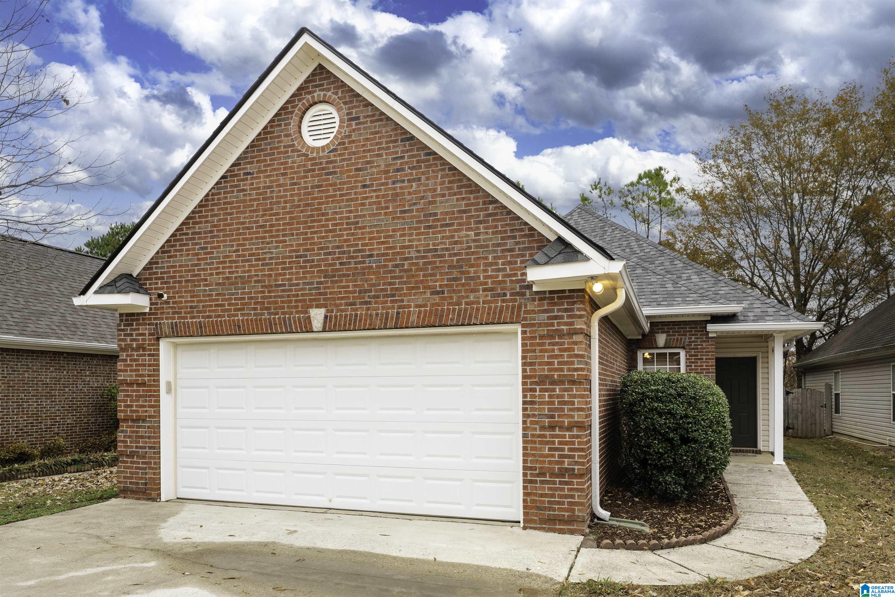 122 High Ridge Trace Pelham, AL 35124 - Photo 1 of 20