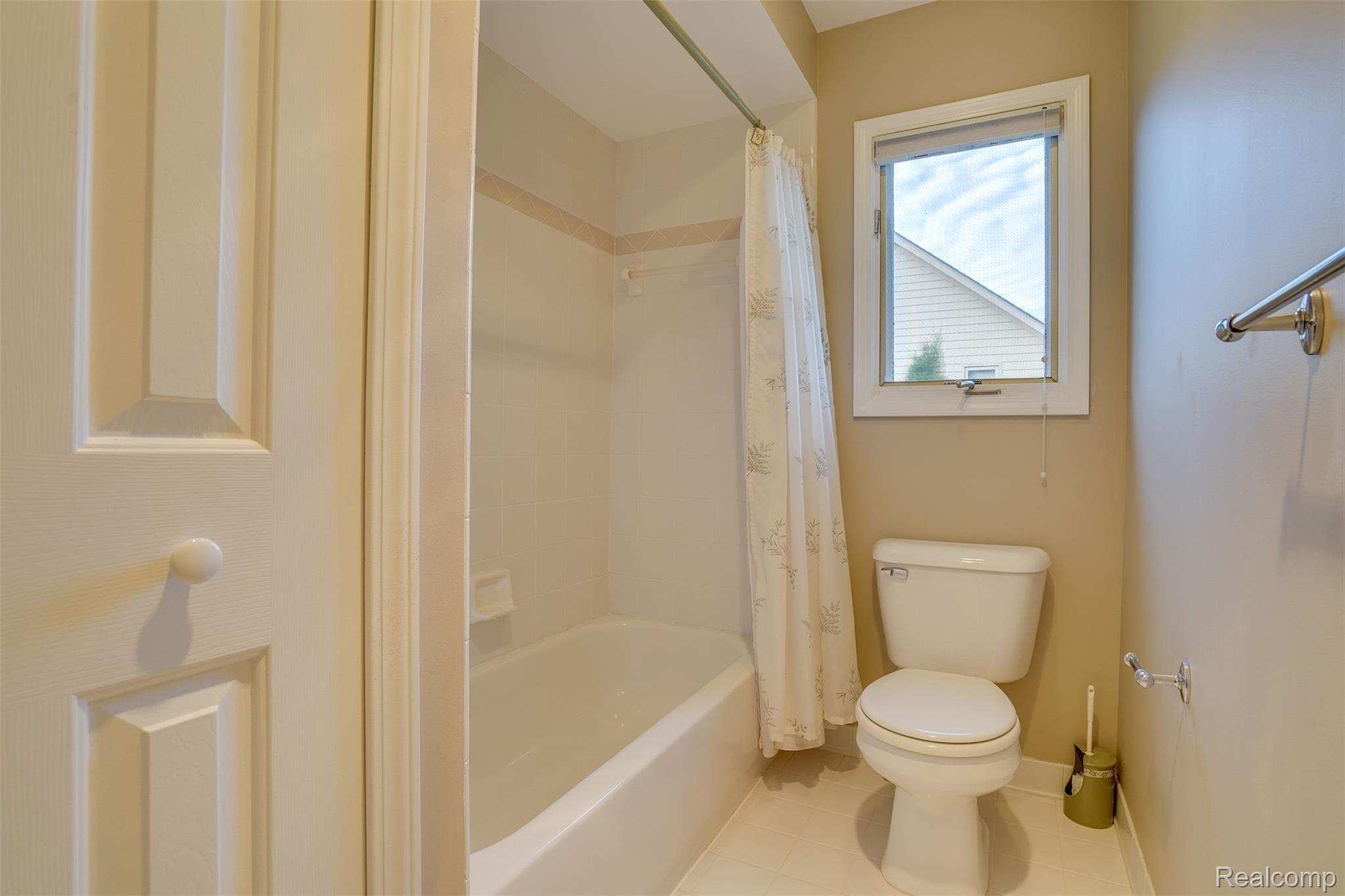 58041 Pheasant Ridge Washington, MI 48094 - Photo 30 of 62 DSC03648HDR.jpg