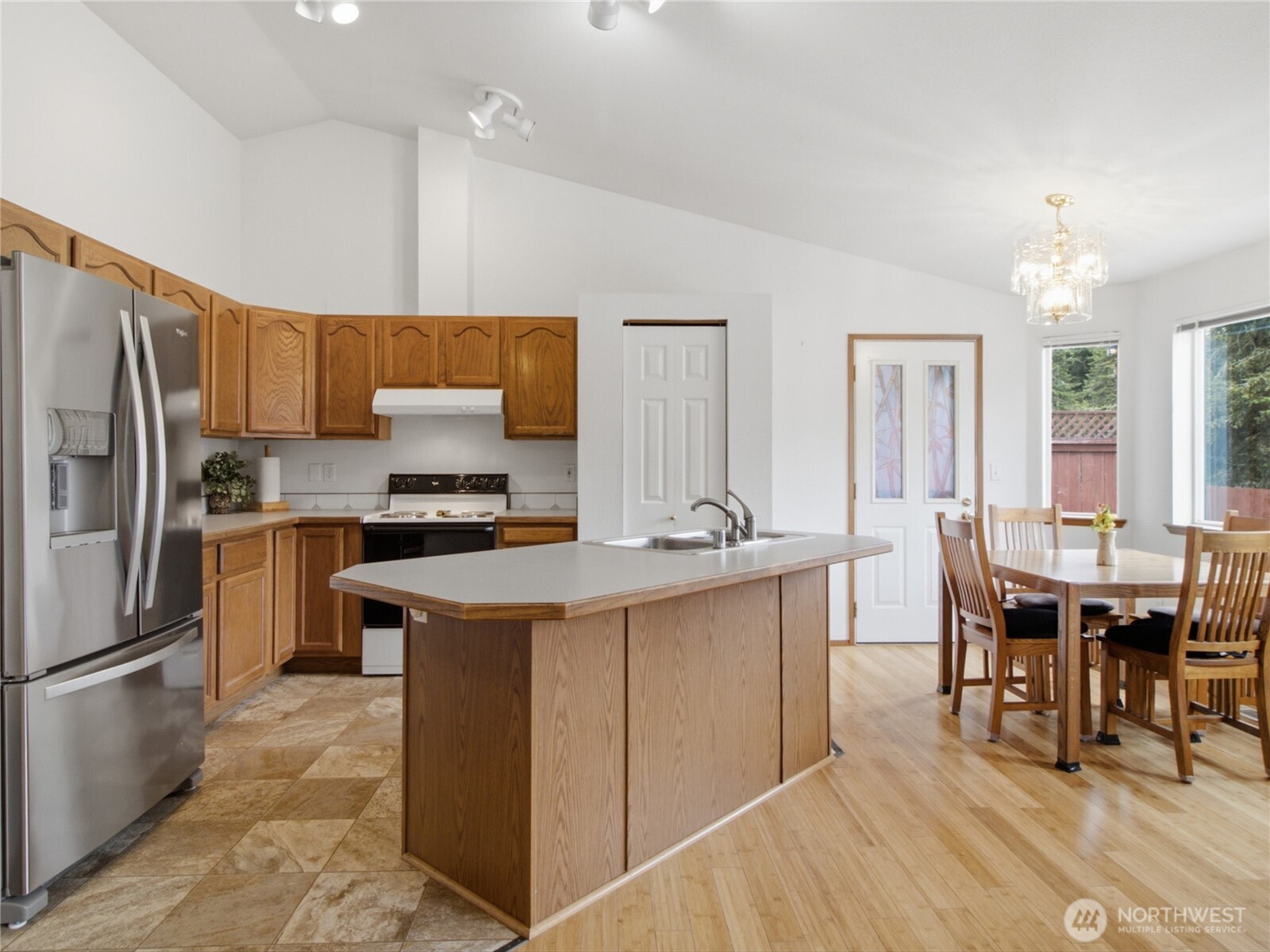 18828 Loganberry Street Southwest Rochester, WA 98579 - Photo 8 of 33