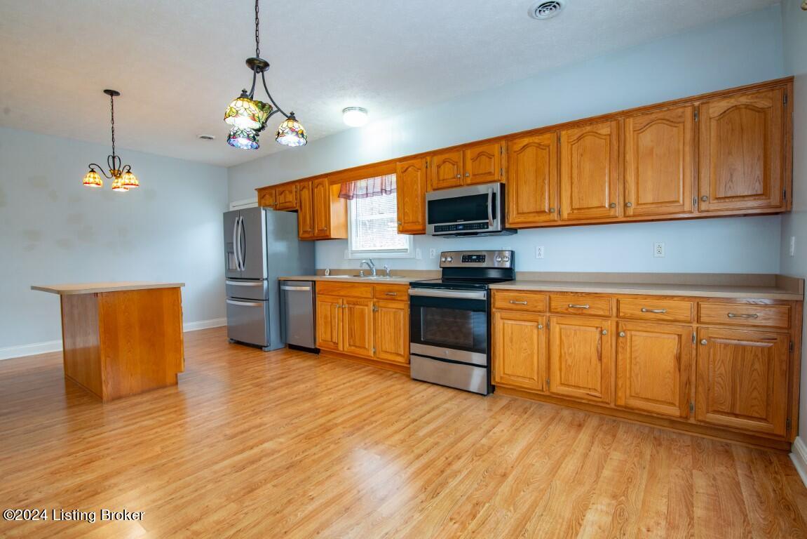 117 Rhodelia Road Payneville, KY 40157 - Photo 27 of 69 117 Rhodelia Road-26
