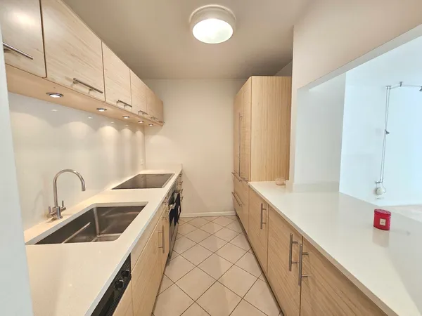 $2,500 | 535 North Michigan Avenue, Unit 1705, Chicago, IL 60611