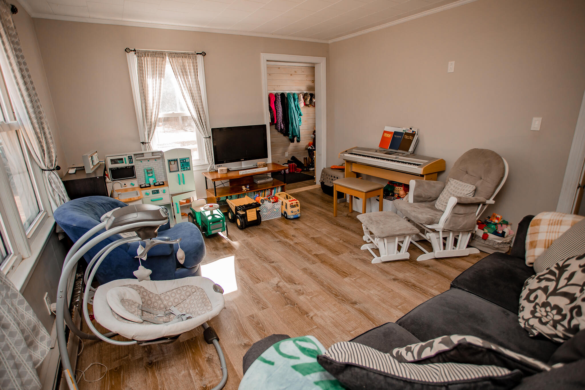 213 South Belfast Avenue Augusta, ME 04330 - Photo 15 of 23 AF6A6544