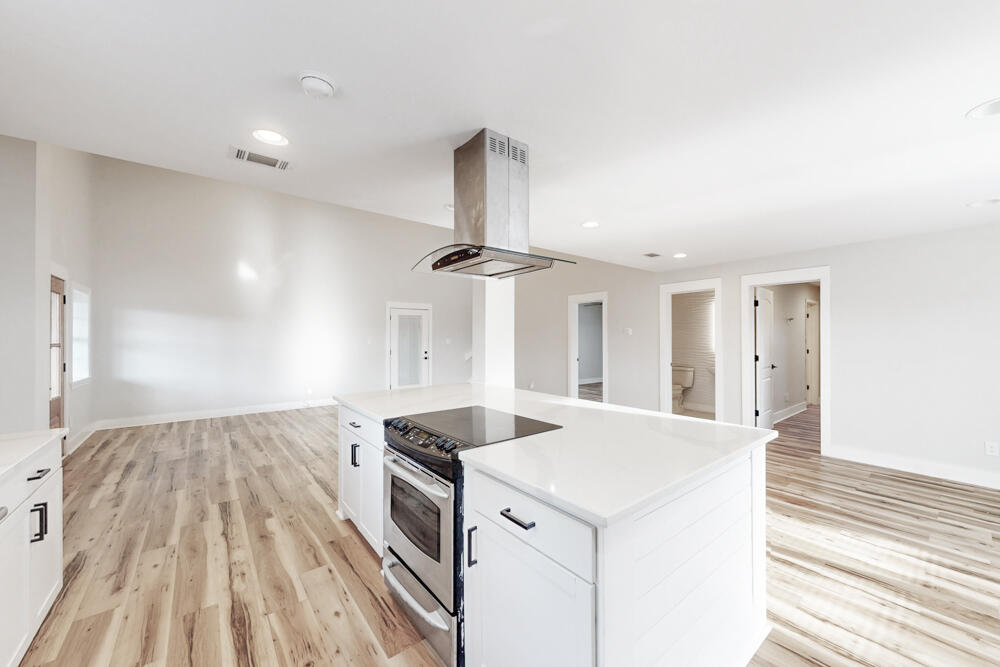 9 Springdale Road Graniteville, SC 29829 - Photo 7 of 29 Island with Bar Seating!