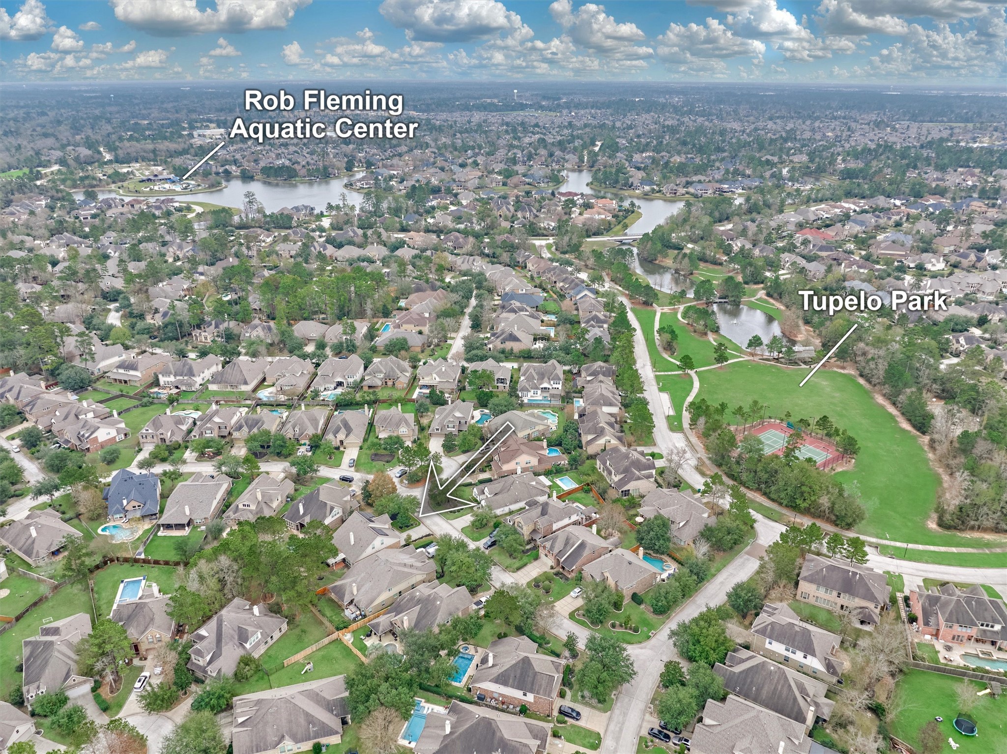 23 South Pinto Point Circle Spring, TX 77389 - Photo 4 of 44 a view of a city