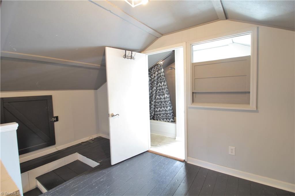 806 Carrick Street High Point, NC 27262 - Photo 14 of 26 Gallery Image 14