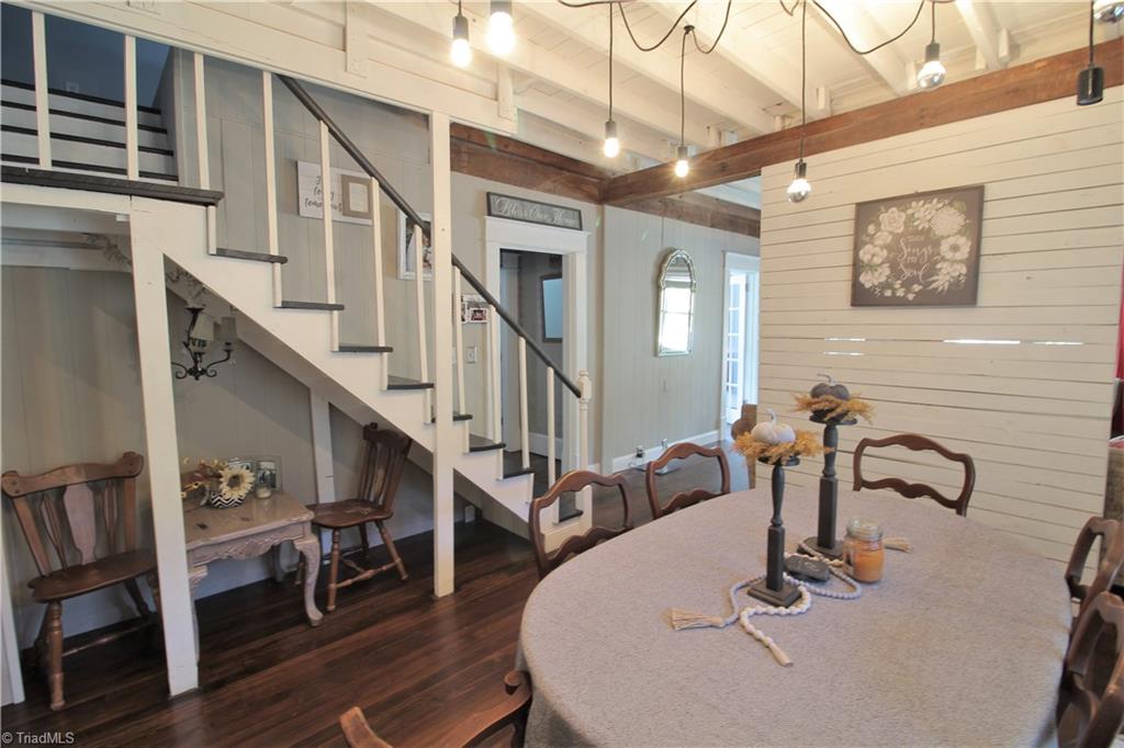 806 Carrick Street High Point, NC 27262 - Photo 9 of 26 Gallery Image 9
