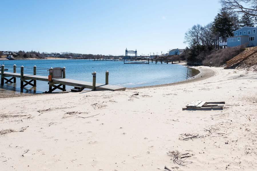 16 Jefferson Shs Road Buzzards Bay, MA 02532 - Photo 23 of 28