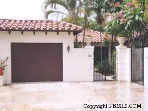 10 Little Pond Road, Unit 5 Manalapan, FL 33462 - Photo 1 of 1 front view of a house with a yard