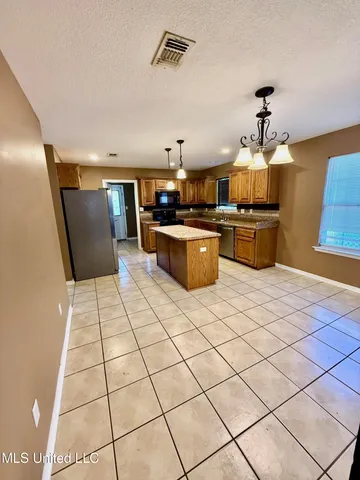 $1,300 | 1117 41st Avenue, Gulfport, MS 39501