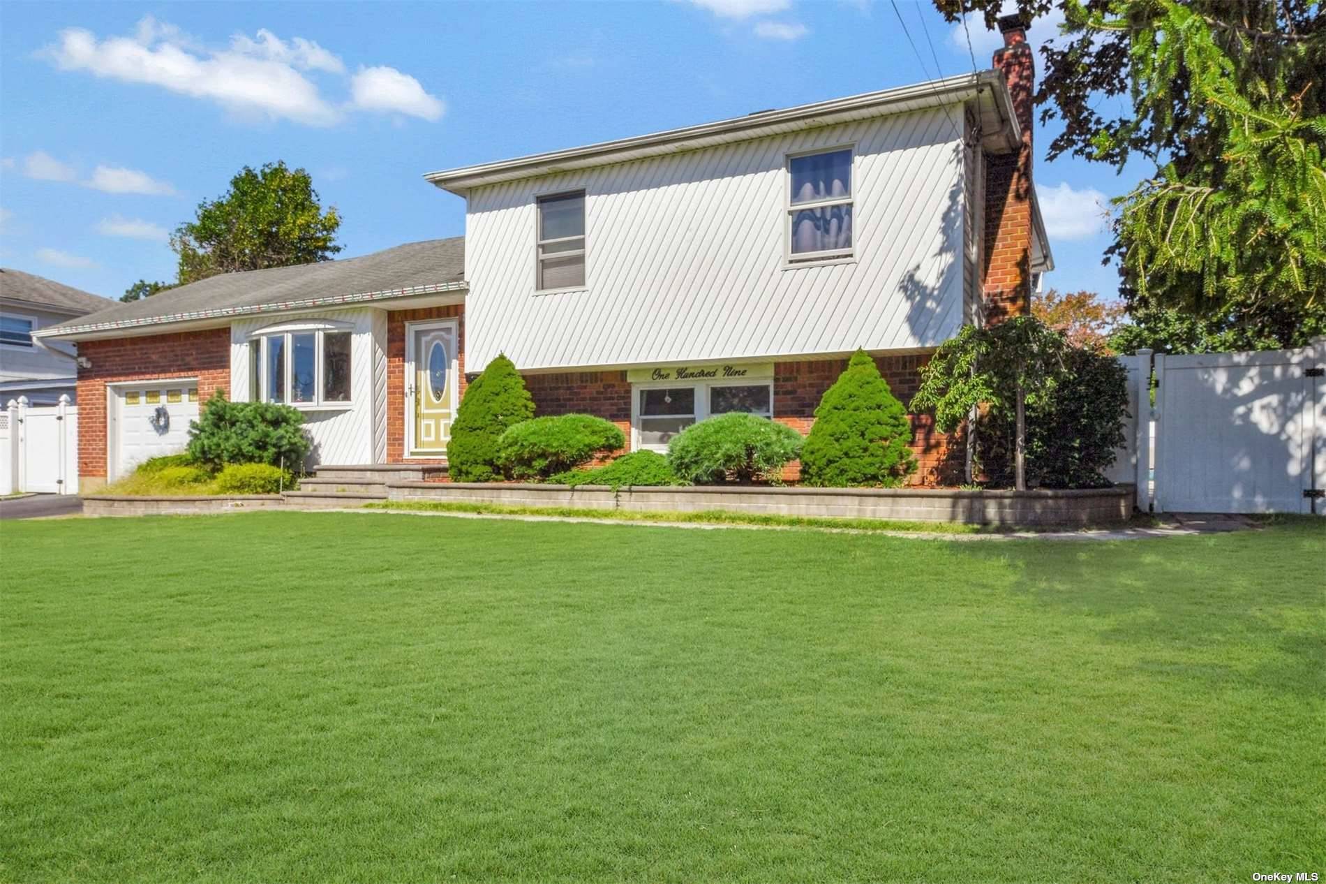 109 Maybrook Road North Babylon, NY 11703 - Photo 1 of 1 Gallery Image 1