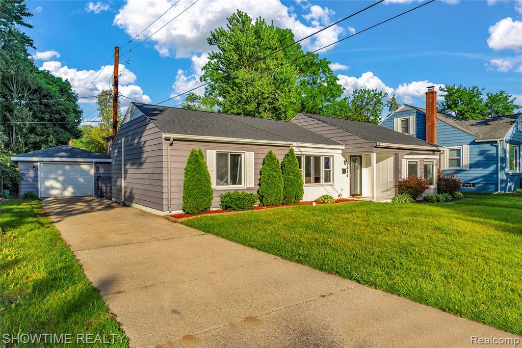 3444 Maple Street Port Huron, MI 48060 - Photo 3 of 30