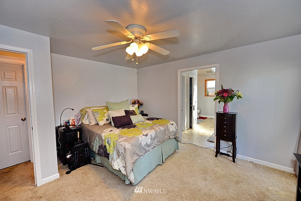 21506 1st Avenue West Bothell, WA 98021 - Photo 15 of 25