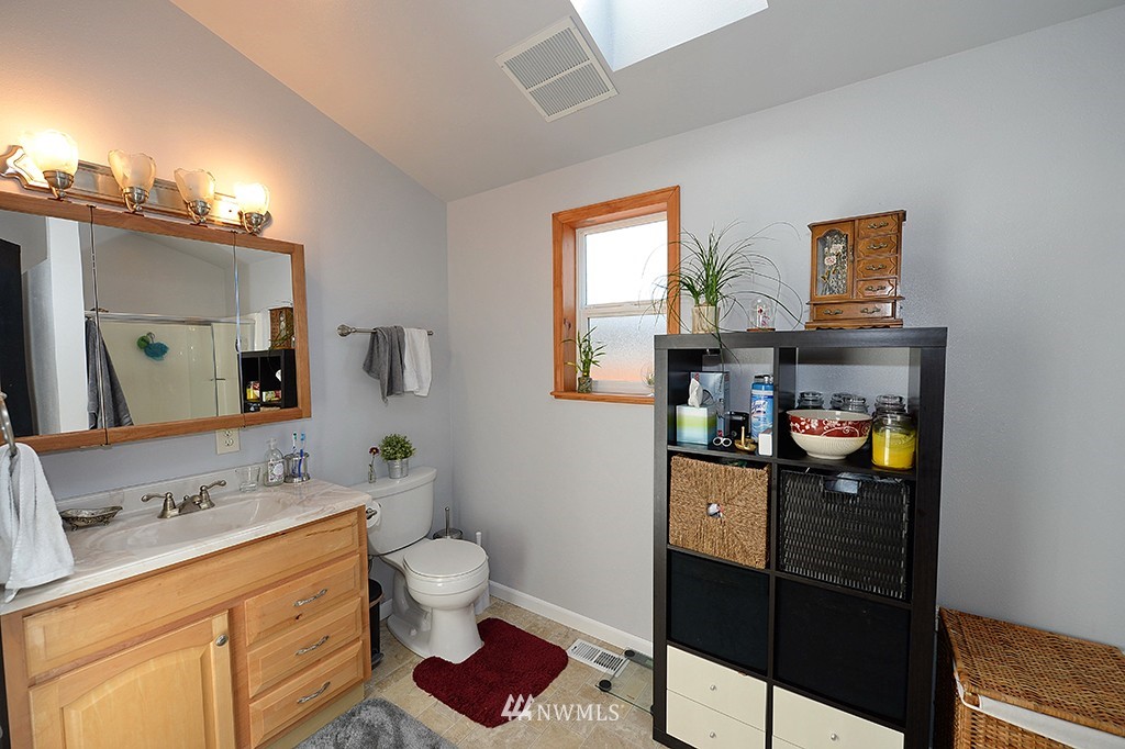 21506 1st Avenue West Bothell, WA 98021 - Photo 16 of 25
