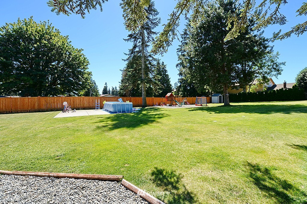 21506 1st Avenue West Bothell, WA 98021 - Photo 6 of 25