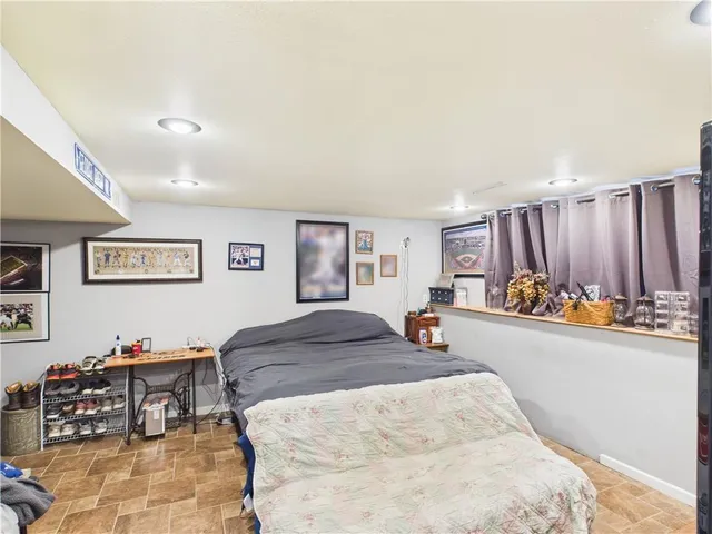 $225,000 | 305 California Avenue, Windsor, MO 65360