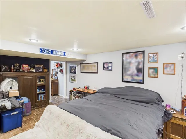 $225,000 | 305 California Avenue, Windsor, MO 65360