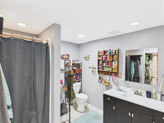 $225,000 | 305 California Avenue, Windsor, MO 65360