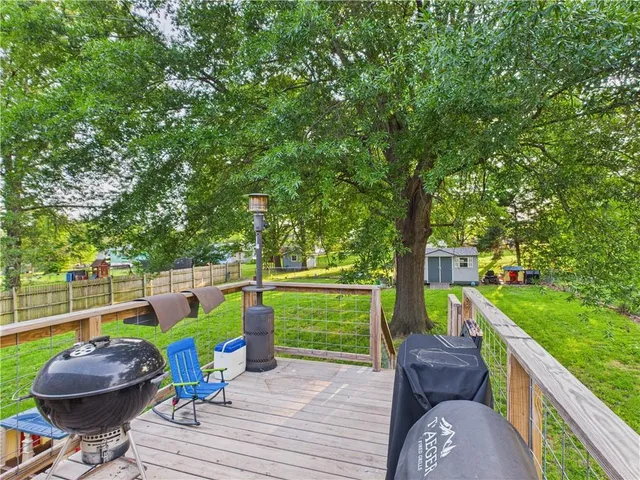 $225,000 | 305 California Avenue, Windsor, MO 65360