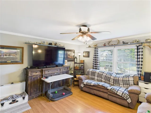 $225,000 | 305 California Avenue, Windsor, MO 65360