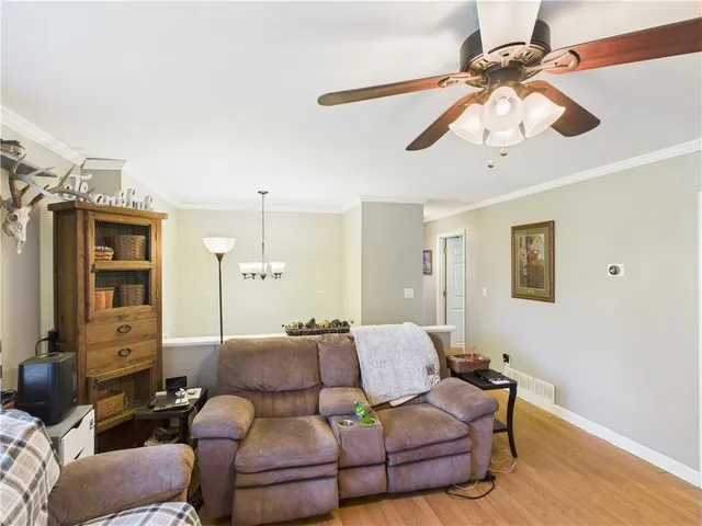 $225,000 | 305 California Avenue, Windsor, MO 65360