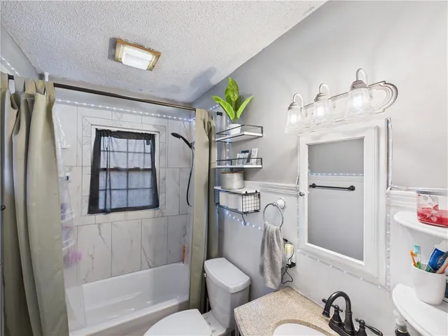 $225,000 | 305 California Avenue, Windsor, MO 65360