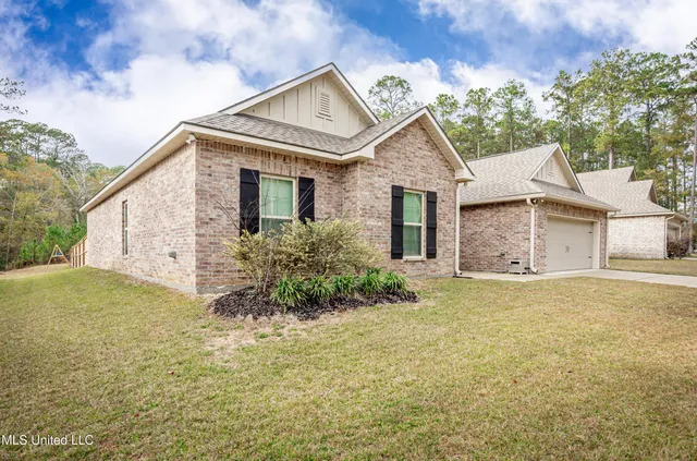$479,000 | 6995 Osprey Drive, Ocean Springs, MS 39564