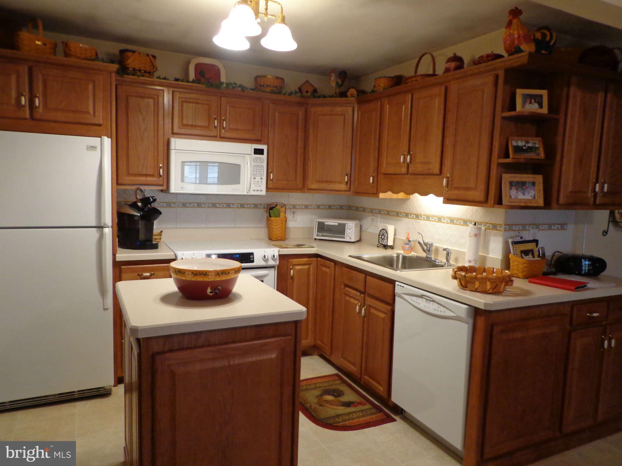 2831 Pleasantville Road Fallston, MD 21047 - Photo 12 of 24 Plenty of cabinet and counter space!