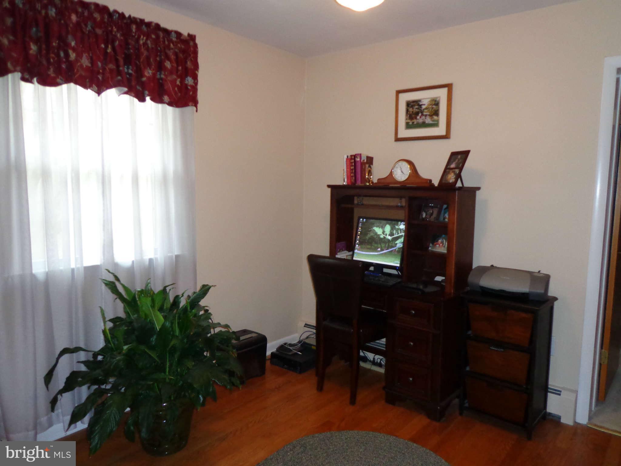 2831 Pleasantville Road Fallston, MD 21047 - Photo 15 of 24 Sitting room or Den located off MBR