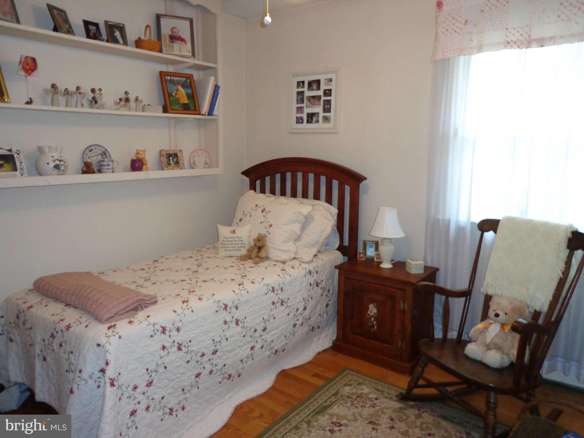 2831 Pleasantville Road Fallston, MD 21047 - Photo 17 of 24 BR # 3 with built in bookshelves and HW floors!