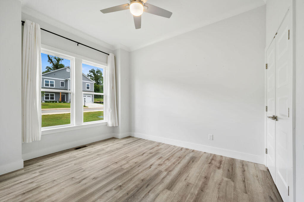 8405 Snowdrop Way Ooltewah, TN 37363 - Photo 11 of 35 8405Snowdrop-45