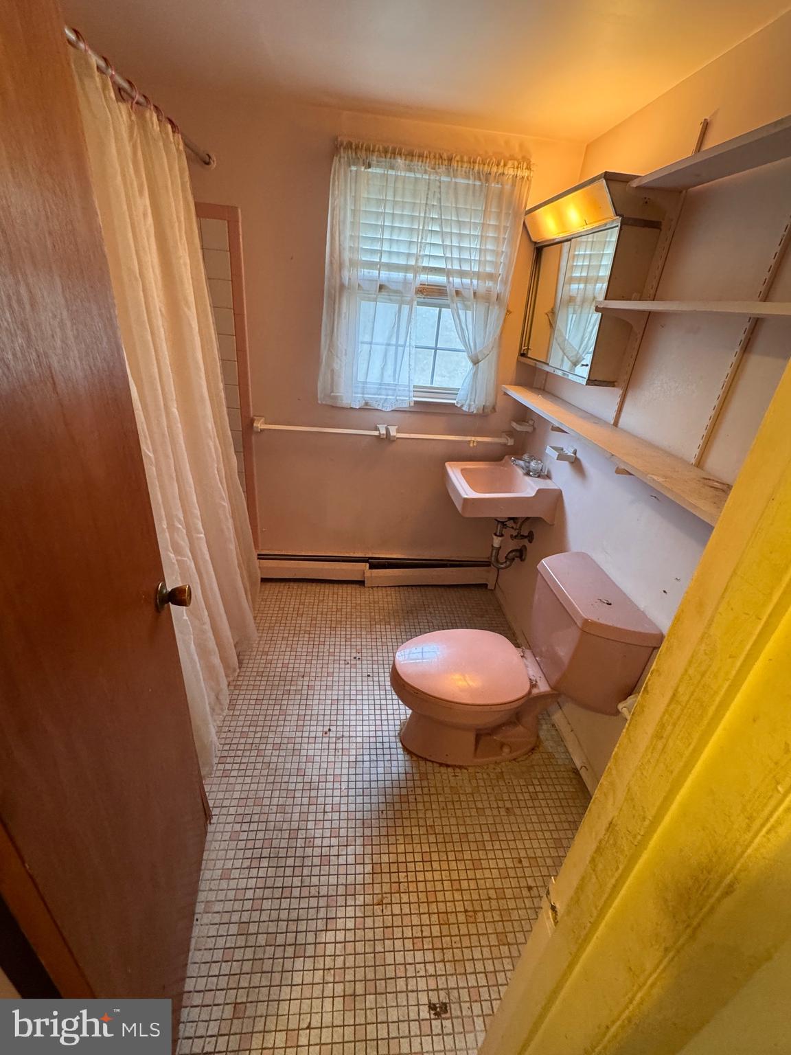 2112 Patrick Street Woodbridge, VA 22191 - Photo 39 of 65 a bathroom with a sink and a toilet