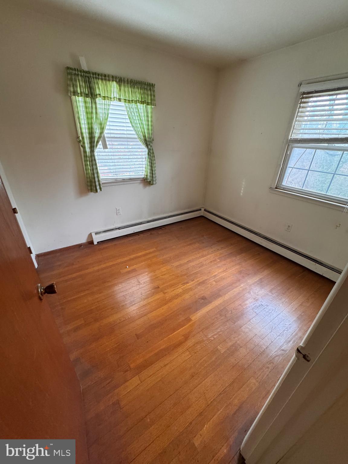 2112 Patrick Street Woodbridge, VA 22191 - Photo 53 of 65 an empty room with a window