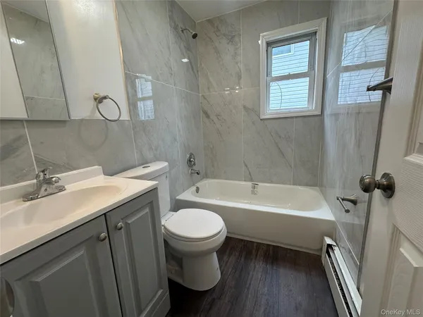 $4,300 | 210 Wellington Street, Hempstead, NY 11550