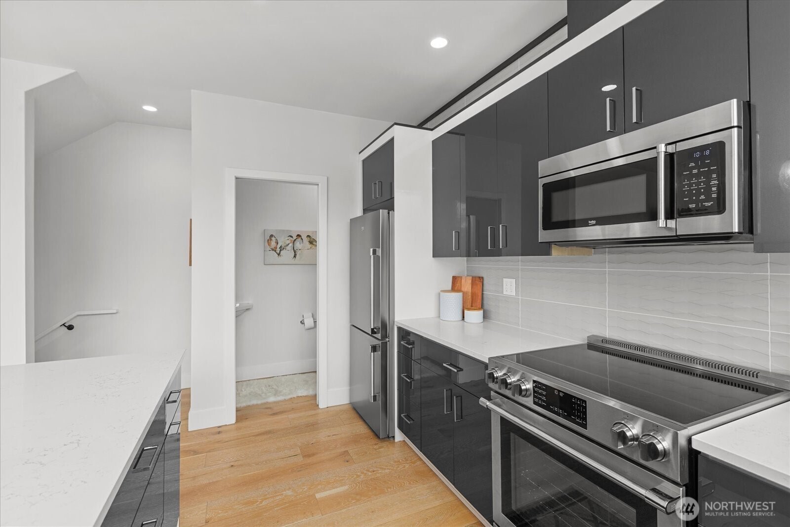 1612 California Avenue Southwest, Unit B Seattle, WA 98116 - Photo 14 of 36