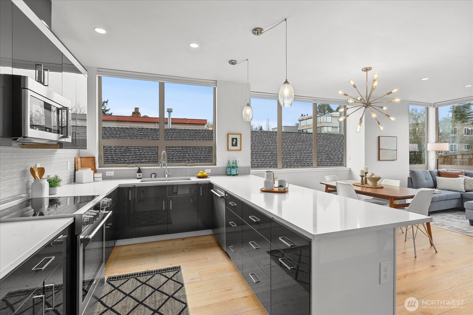 1612 California Avenue Southwest, Unit B Seattle, WA 98116 - Photo 14 of 37