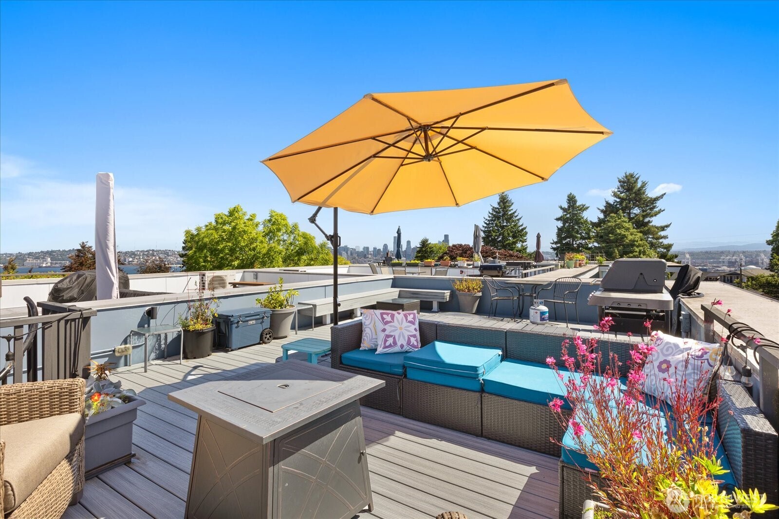 1612 California Avenue Southwest, Unit B Seattle, WA 98116 - Photo 29 of 36