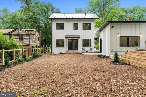 $1,295,000 | 906 Wade Avenue, Rockville, MD 20851
