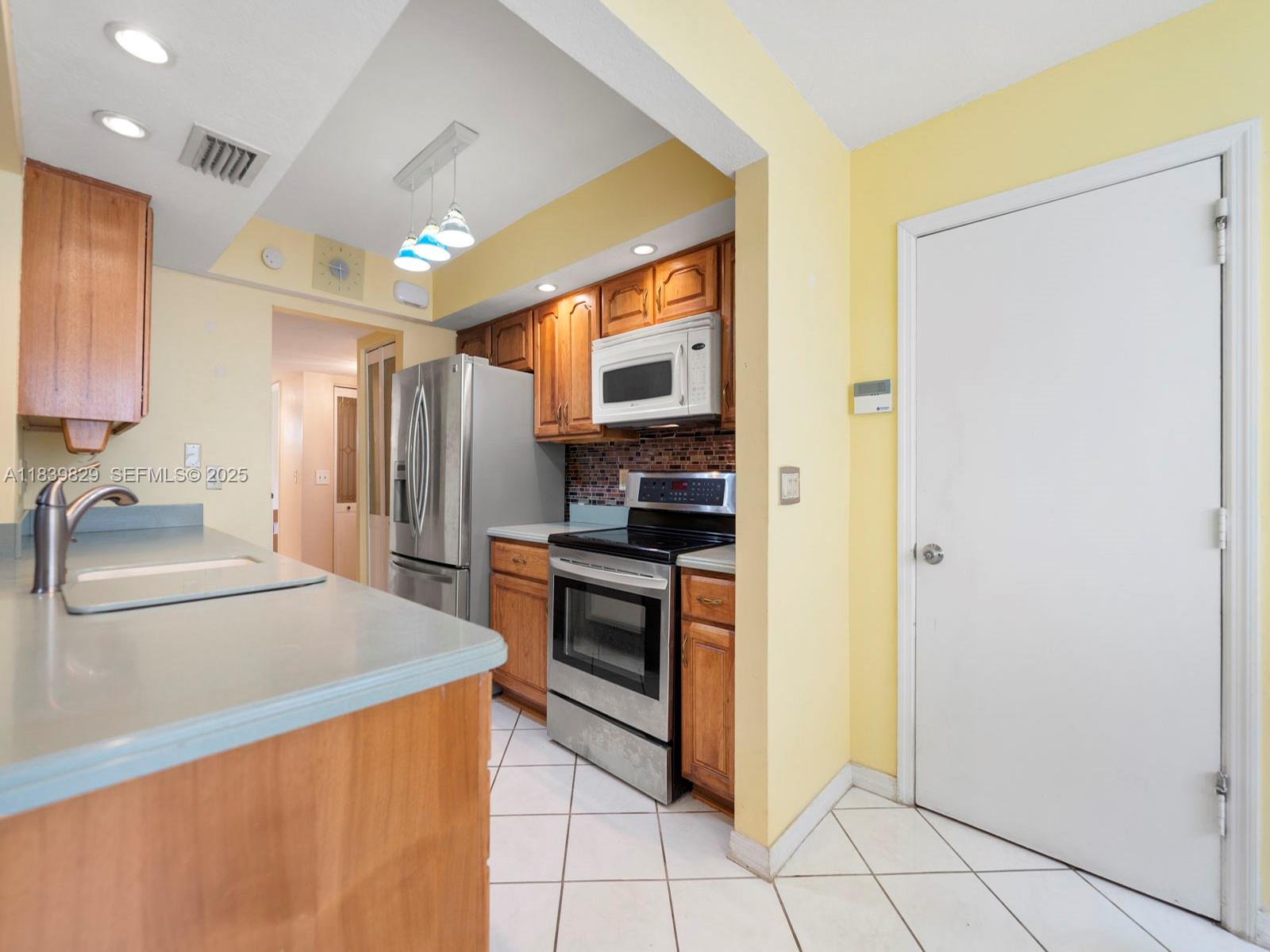 1440 Egret Road Homestead, FL 33035 - Photo 9 of 28 Gallery Image 9
