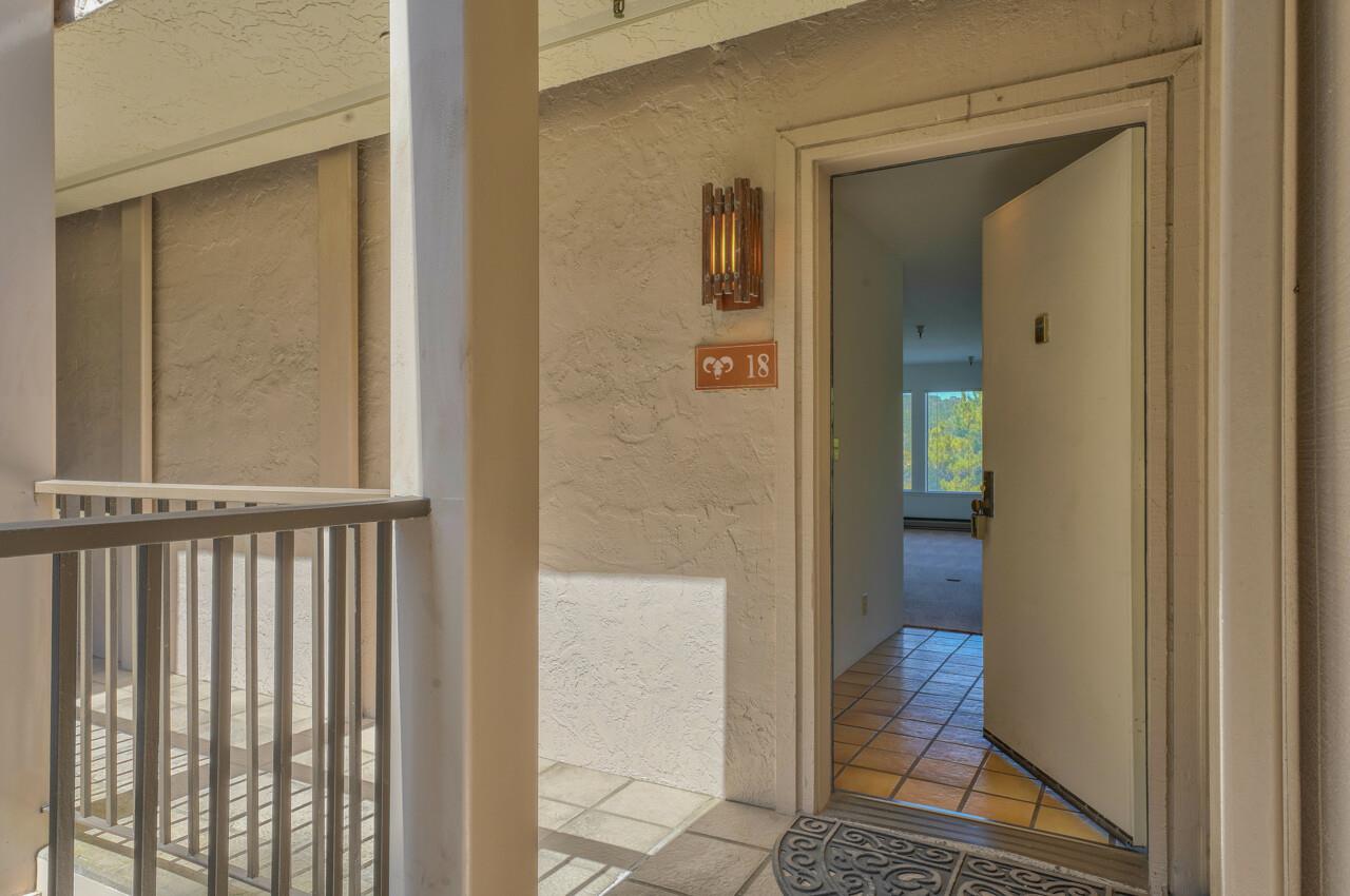 18 Shepherds Knoll Road Monterey, CA 93940 - Photo 3 of 28 a view of a hallway