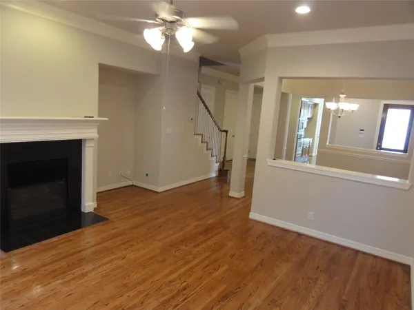 $2,800 | 3211 Holly Crossing Drive, Houston, TX 77042
