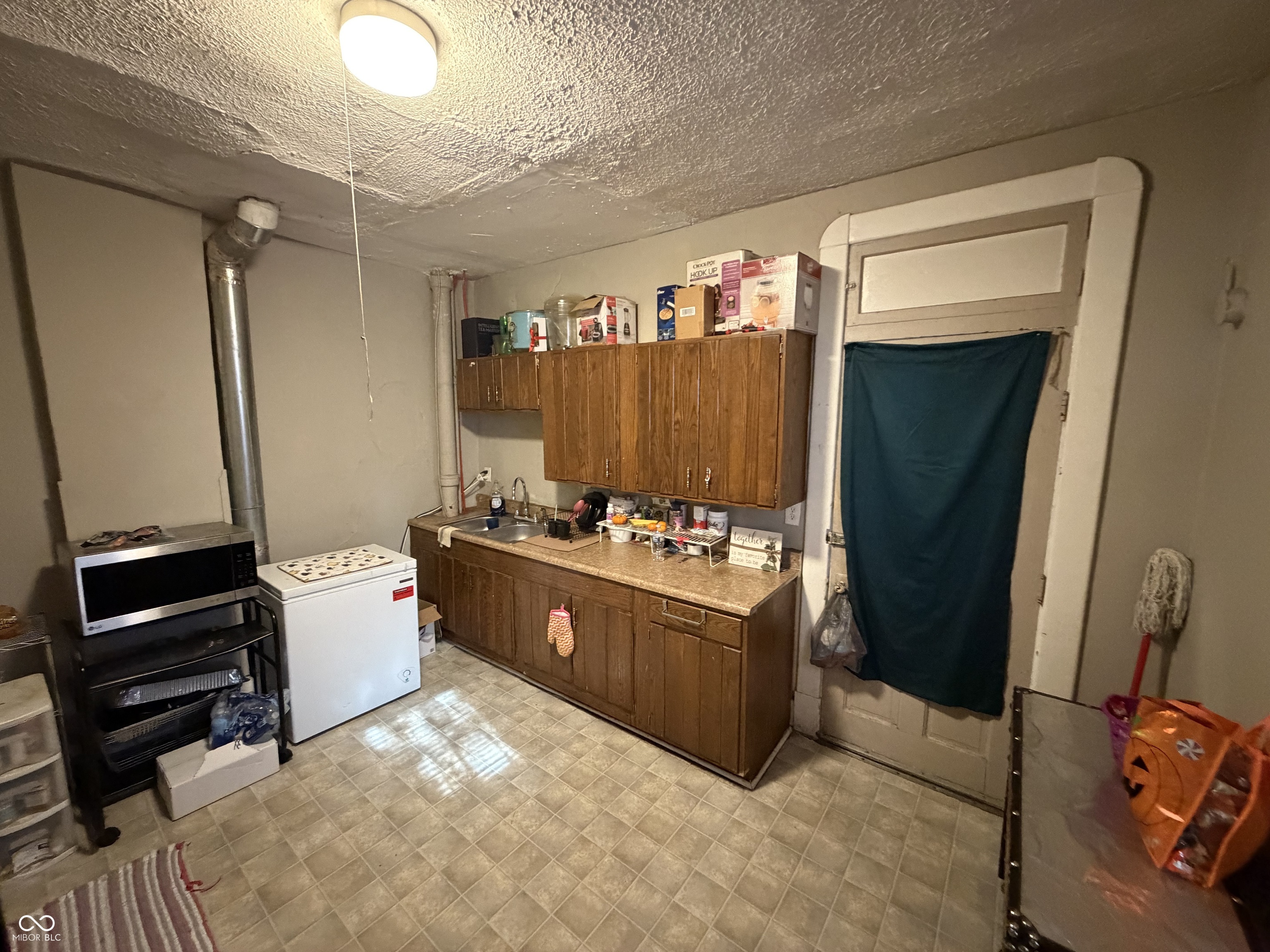 1445 West Lee Street Indianapolis, IN 46221 - Photo 18 of 30