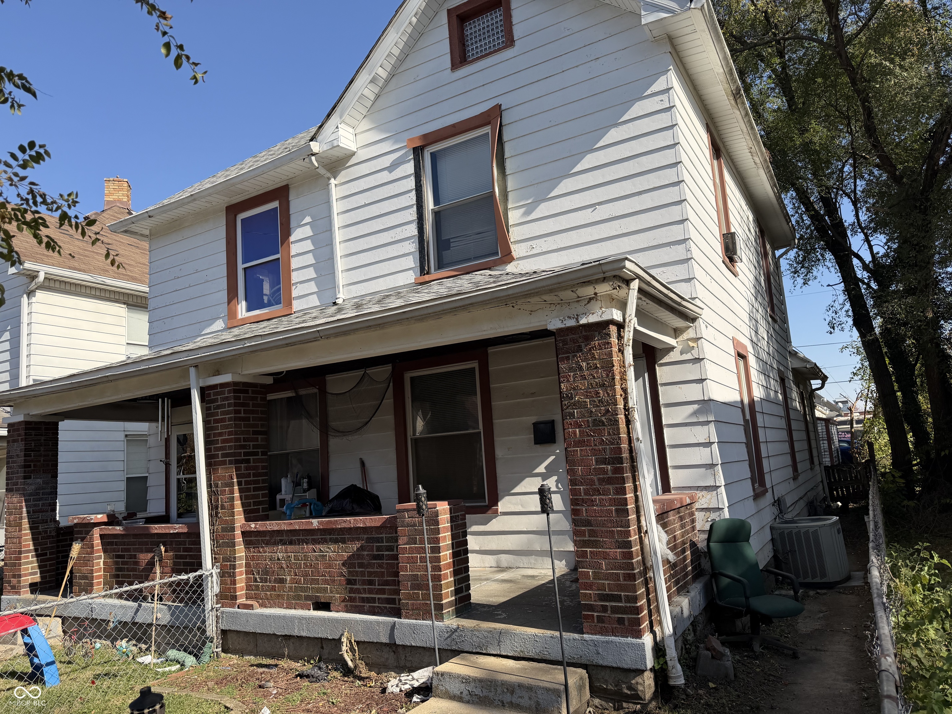 1445 West Lee Street Indianapolis, IN 46221 - Photo 4 of 30