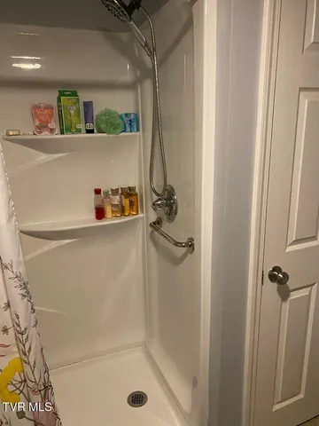 $145,900 | 880 Gilley Avenue East, Big Stone Gap, VA 24219