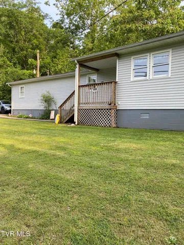 $145,900 | 880 Gilley Avenue East, Big Stone Gap, VA 24219
