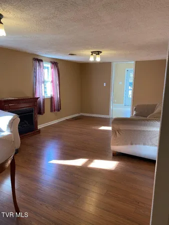 $145,900 | 880 Gilley Avenue East, Big Stone Gap, VA 24219