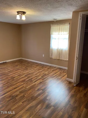 $145,900 | 880 Gilley Avenue East, Big Stone Gap, VA 24219