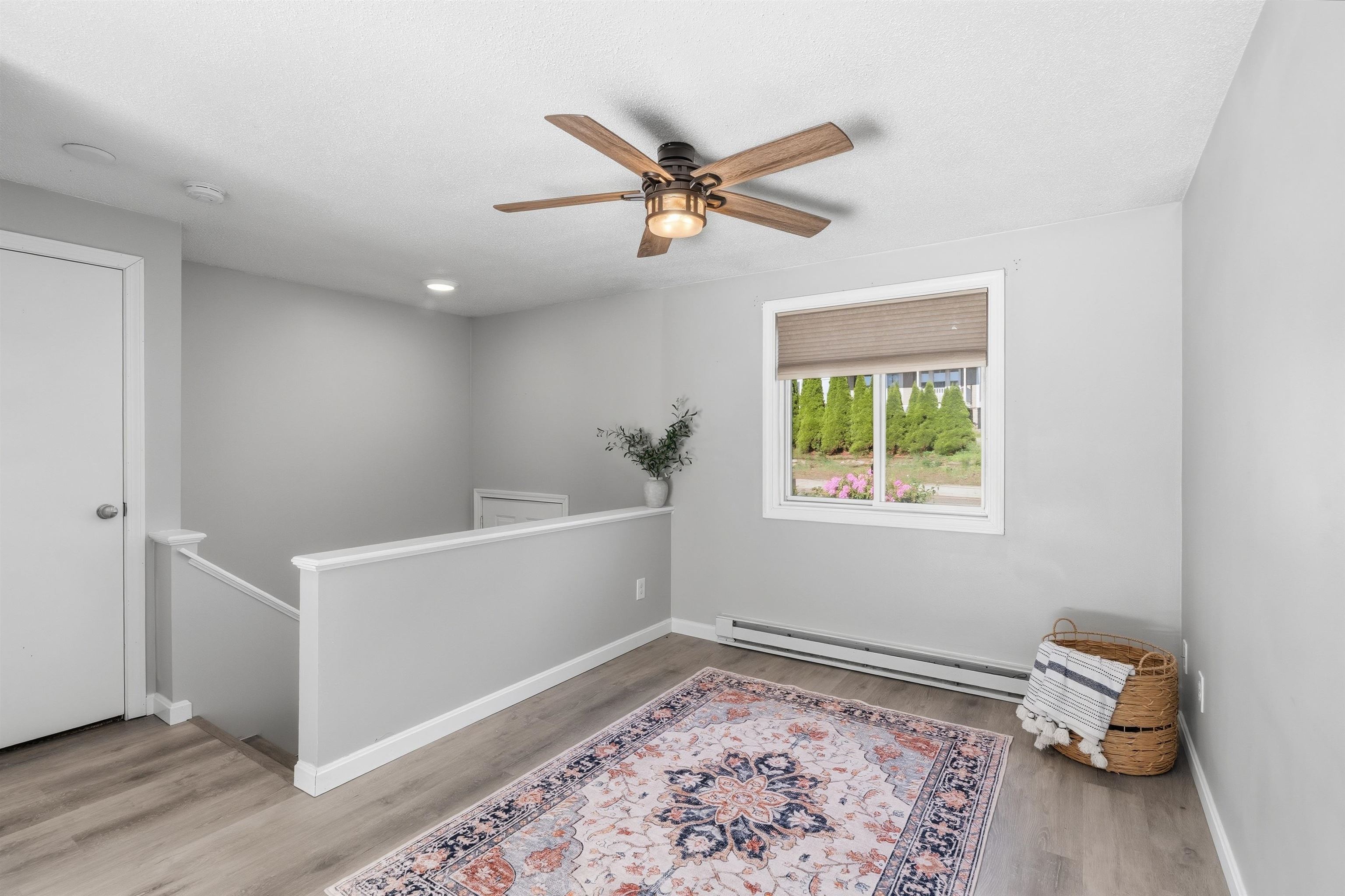 897 Mammoth Road, Unit 8 Manchester, NH 03104 - Photo 5 of 48