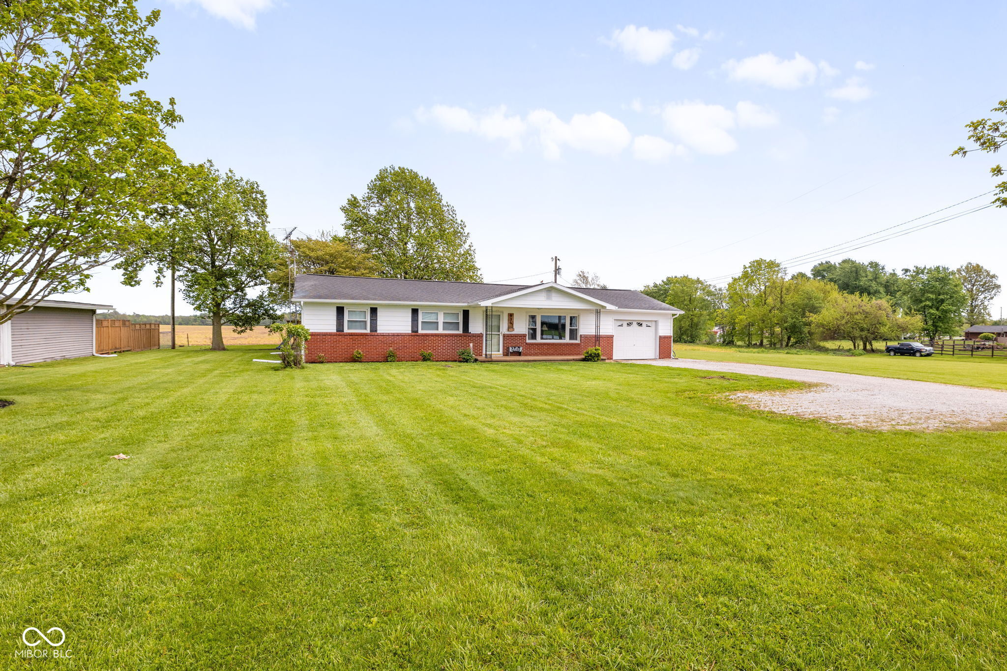 935 South Fillmore Road Greencastle, IN 46135 - Photo 2 of 38