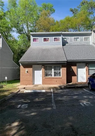 $1,300 | 2100 Continental Avenue, Unit 16, Tallahassee, FL 32304