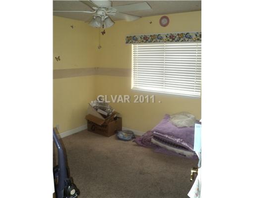 3180 South Lindell Road Las Vegas, NV 89146 - Photo 14 of 22 Bedroom.